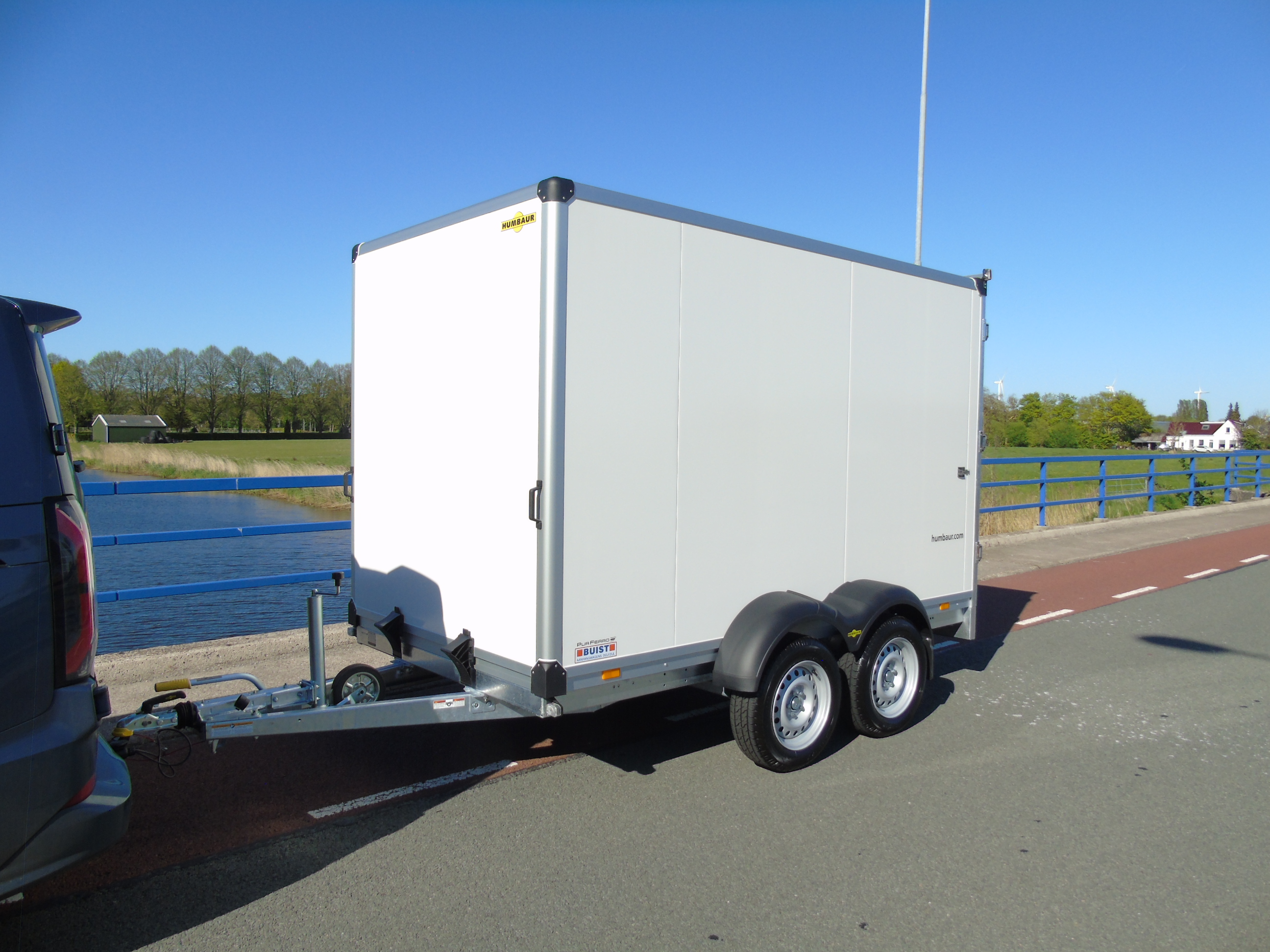Voorraad aanhangwagen Humbaur HK253218-20PF30 PurFerro tandemasser gesloten bakwagen