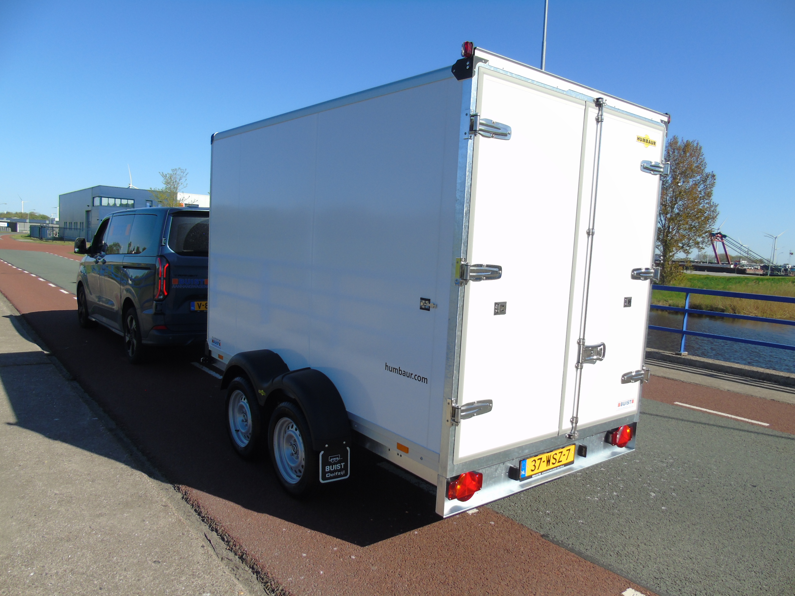 Voorraad aanhangwagen Humbaur HK253218-20PF30 PurFerro tandemasser gesloten bakwagen