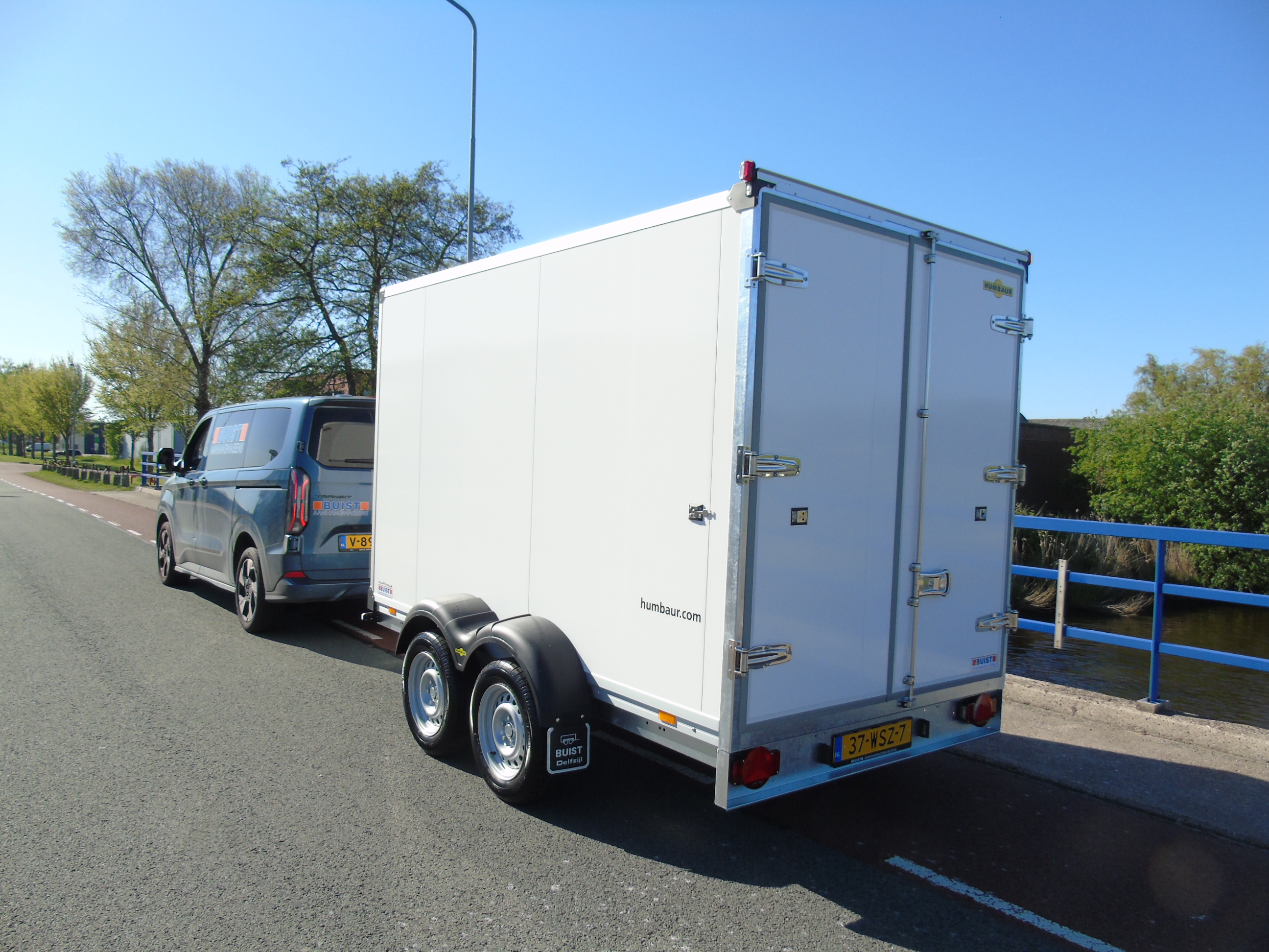 Voorraad aanhangwagen Humbaur HK253218-20PF30 PurFerro tandemasser gesloten bakwagen
