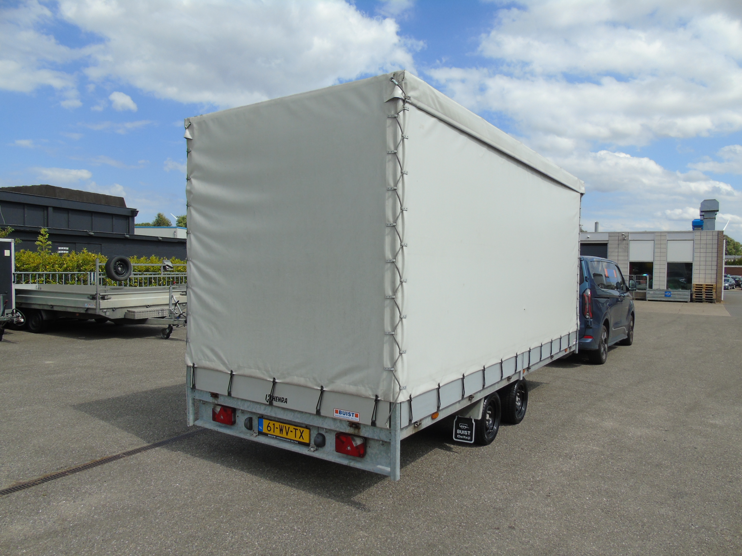 Occasion aanhangwagen Henra PL35350 met huifopbouw met schuifzeilen