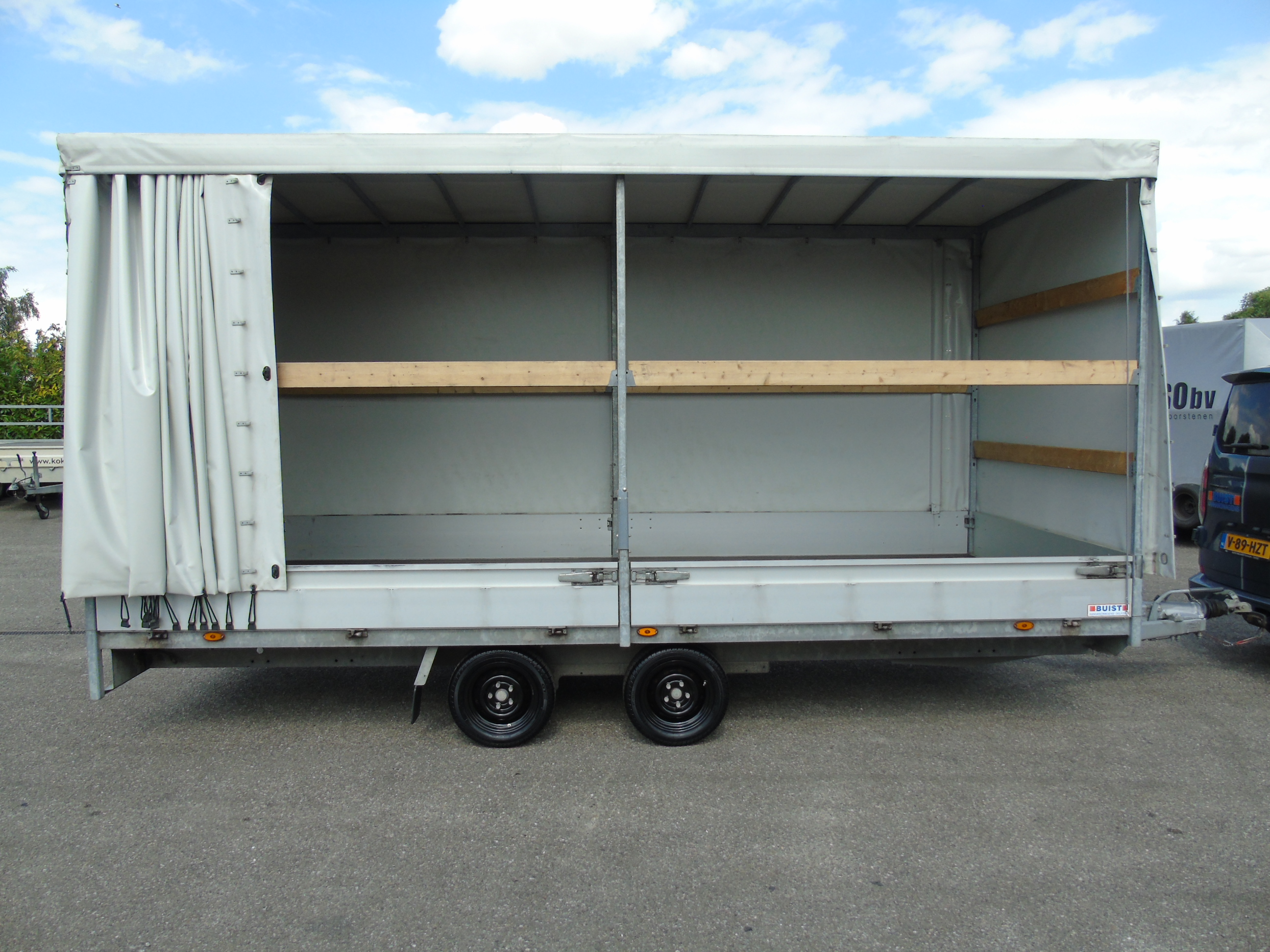 Occasion aanhangwagen Henra PL35350 met huifopbouw met schuifzeilen